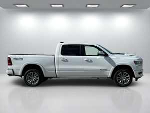 Limpio de segunda mano 2022 Ra-m 1500 - Product Image 5