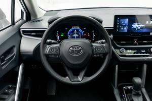 รถใหม่เอี่ยม ไมล์ 0 กม./ชม. ราคาคุ้มค่า ปี 2025 สีขาว TY - Corolla Cross Elite 2.0L Hybrid FWD SUV พร้อมส่ง - Product Image 2
