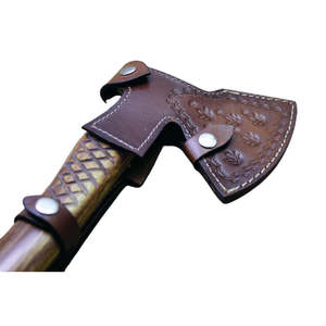 Hache viking artisanale de qualité industrielle en acier à haute teneur en carbone, manche en bois naturel, étui en cuir pour le camping, la vie quotidienne et les activités de plein air - Product Image 3