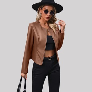 Veste de motard de moto élégante pour femmes, coupe ajustée, fermeture à glissière, manches longues, doublure intérieure douce en peau de mouton véritable, en velours côtelé - Product Image 4