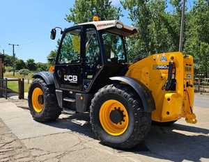 รถยกเทเลแฮนด์เลอร์แบบมีที่นั่งคนขับ ใช้เครื่องยนต์ดีเซล JCB 541-70 มือสอง สำหรับขาย - Product Image 6