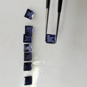 Iolita Púrpura Natural de 5 mm, Corte Cuadrado Escalonado, Piedras Preciosas Sueltas de la Mejor Calidad con Efectos Pleocróicos para la Fabricación de Joyas - Product Image 5