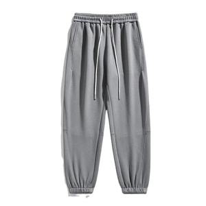 กางเกงคาร์โก้น้ำหนักเบามีกระเป๋าสำหรับผู้ชายผ้าแคนวาสระบายอากาศได้ดีดีไซน์กลางกันน้ำตรงเรียบนุ่มทำจากปากีสถาน - Product Image 3