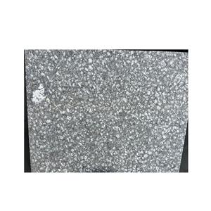 Revêtement de sol et revêtement mural extérieurs polis Dalle de granit flammé noir pièce de monnaie de qualité commerciale au design moderne - Product Image 1