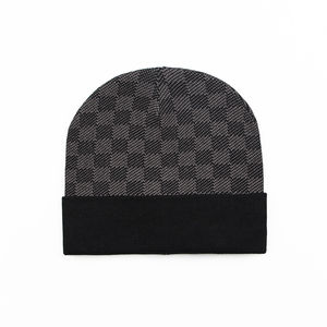 Nouvelles couleurs tendance, vente en gros, logo personnalisé, impression par transfert, broderie, nouveaux bonnets en tricot d'hiver personnalisés pour hommes et femmes - Product Image 5