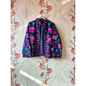 TNT Stylish Cotton <b>Jacket</b> with Embroidery Breathable Outerwear for All Seasons - Product Image 1
