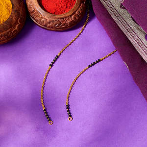 Cadena Mangalsutra de Oro Elegante para Mujer - Joyería Coleccionable Cultural - Product Image 1
