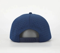 Gorra Snapback impermeable de poliéster ajustada azul marino, gorras de Golf con logotipo de Parche de goma para hombre, gorra de béisbol cortada con láser de fábrica de Vietnam