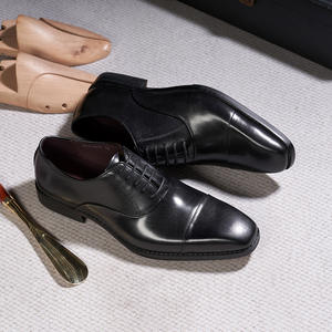 Bottes de cowboy rétro en cuir pour hommes, semelle durable, chaussures décontractées confortables pour l'automne et l'hiver en extérieur - Product Image 3