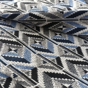 Vente en gros de sacs tissés jacquard en tissu chaîne bicolore durable et tendance en polyester bleu blanc teints en fil respirant pour garçons - Product Image 3