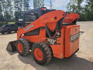Minicargadora Kubota SSV75 Usada en Buen Estado, Motor Diésel, 2024, Maquinaria Compacta para Movimiento de Tierras, Alta Eficiencia - Product Image 4