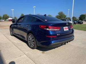 2019 pour Optima LX Sièges en cuir Pneus R19 Conduite à gauche Transmission automatique Toit ouvrant panoramique - Product Image 5