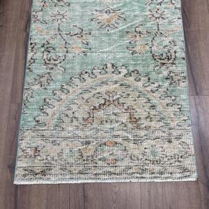2.5x9.2 ft Turkish Rug, Vintage <b>Runner</b> Rug, <b>Green</b> White Abstract Wool Rug - Product Image 2