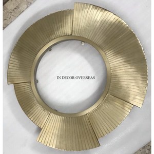 Suministro directo de fábrica Chapado en oro Metal resistente Hecho Diseñador moderno Enmarcado Forma redonda Decoración interior del hogar Espejo de pared - Product Image 1
