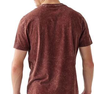 T-shirts unisexes personnalisés en gros, effet délavé, pour hommes et femmes, en polyester/coton de haute qualité, respirants et à séchage rapide - Product Image 5