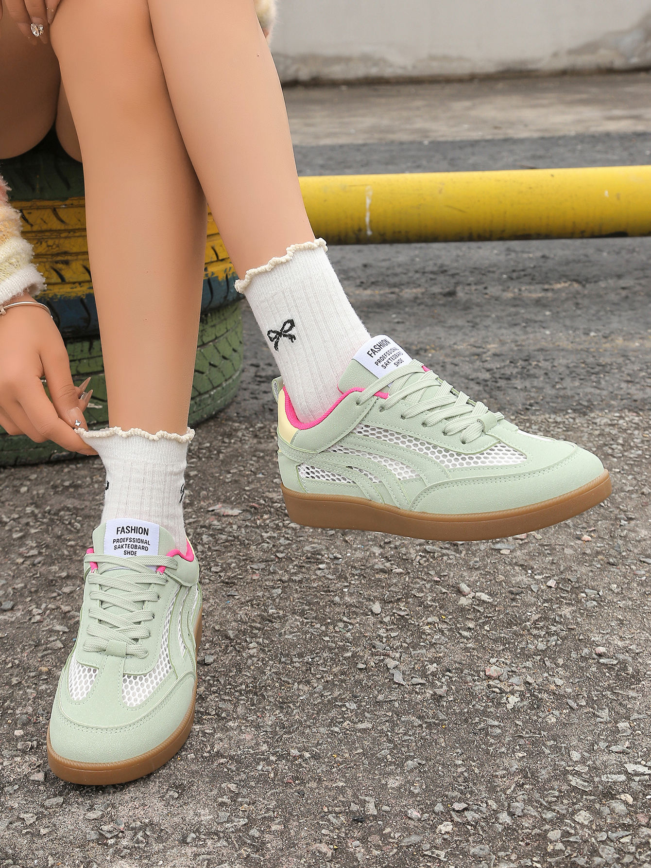 สีเขียว