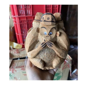 Venta al por mayor 100% juguetes hechos a mano tallado mono de coco artesanía un buen recuerdo tallado mono de coco, artesanía Animal de cáscara de coco - Product Image 3