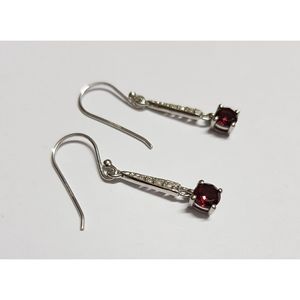 Pendientes de Oro con Diamantes y Granate - Product Image 4
