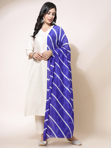 Elegante y Sencillo Conjunto de Duptta Blanco y Azul, Cuello en V, Manga Tres Cuartos, Kurta y Pantalón de Poliéster Cómodo para Verano - Product Image 2