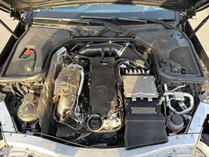 Mercedes-Benz CLS450 4Matic Turbo 6 cylindres, transmission intégrale, pack premium, modifications performance, modèle 2021, en excellent état - Product Image 6