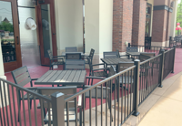 Ensemble de table et chaises en métal pour restaurant extérieur, bistrot, café, empilable, aluminium noir, chaise en bois de grange, couleur bois plastique