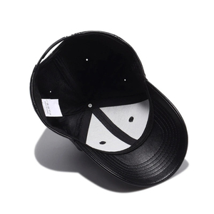Casquette en cuir véritable pour homme avec logo personnalisé, style motard vintage, casquette de baseball en cuir réglable, qualité supérieure, cuir de vachette - Product Image 4