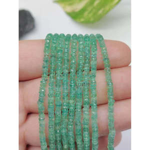 Joyería de Cuentas Facetadas Naturales con Esmeraldas de Zambia, Color Verde Gema - Product Image 5