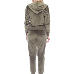 Chándal de terciopelo de talla grande Premium para mujer, moderno y cómodo, uso durante todo el día, ligero y transpirable para la temporada de invierno - Product Image 4