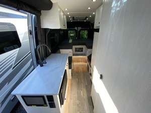 ใหม่ 2026 P-l-e-a-s-u-r-e-W-a-y P-l-a-t-e-a-u R-B- พร้อมจำหน่ายแล้ว - Product Image 5