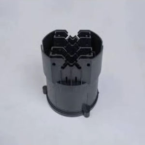 Composant en plastique noir de qualité supérieure, fabriqué probablement par un procédé de moulage par injection, pour une utilisation dans diverses applications - Product Image 1