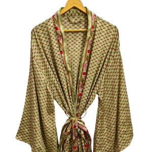 Albornoz largo peso ligero Vintage Sari Robe suave playa fiesta vestido indio hecho a mano seda Kimono - Product Image 1