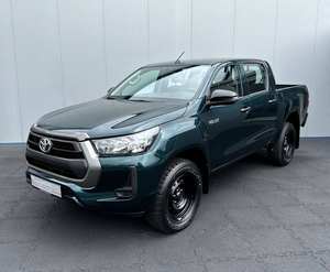 Toyota Hilux Pickup 4.5L Automatique 2021-2022 d'occasion avec sièges en cuir, toit ouvrant panoramique et caméra 360° – Prête à rouler - Product Image 3