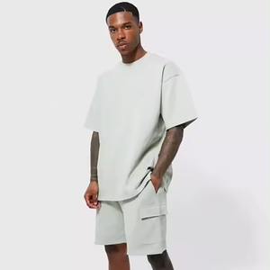 Conjunto de dos piezas deportivo informal con logotipo privado personalizado Conjunto de camiseta y pantalones cortos de algodón 100% suave de alta calidad para hombres - Product Image 1