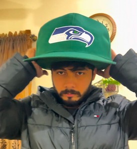 Gorro de Gran Tamaño Unisex Noggin Boss, Gorra Ajustada con Logotipo de Equipo Personalizado Bordado, Gorro Gigante Rojo Extra Grande con Espuma de Alta Calidad - Product Image 3