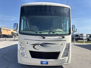 EN OFERTA: Autocaravana T-h-o-r F-r-e-e-d-o-m T-r-a-v-e-l-e-r A-3-2 usada del 2022, lista para la venta - Product Image 3