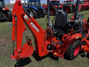 Tracteur à roues diesel Kubota BX23S 4WD, mini-chargeuse-pelleteuse à bon prix, tracteur de jardin standard - Product Image 3