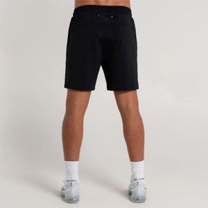 Short de sport noir à séchage rapide pour homme coupe décontractée matériau léger idéal pour les événements décontractés et les shorts d'entraînement pour hommes - Product Image 3