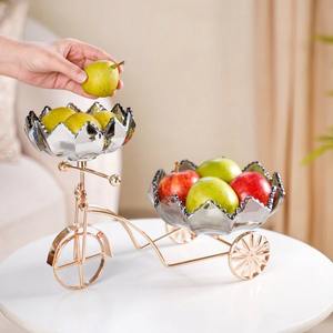 Luxury Hammered Metal Serving Bowl Set Sophisticated Decorative <b>Tableware</b> for Dining Room Kitchen and Festive Occasions - Product Image 5