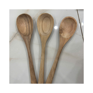 ช้อนไม้ทำด้วยมือทนทานและมีสไตล์ให้เลือก - Product Image 1