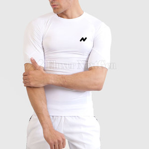 Camiseta deportiva de verano 100% de algodón para hombre, camiseta informal de compresión para gimnasio con patrón sólido - Product Image 3