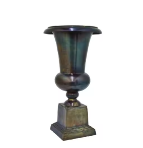 Fabricant de vases à fleurs en métal Vase à fleurs fait à la main Conceptions exquises Vases à fleurs pour la décoration intérieure et extérieure Vendeur chaud - Product Image 1