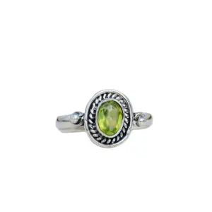 Commercio all'ingrosso 925 gioielli in argento Sterling e pietre preziose anello di pietre preziose anello in argento peridoto naturale gioielli da donna