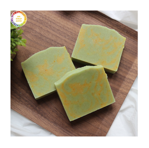 Savon artisanal vietnamien à base de noix de coco, nettoyant corporel naturel à base de plantes pour peaux sensibles, écologique - Product Image 1