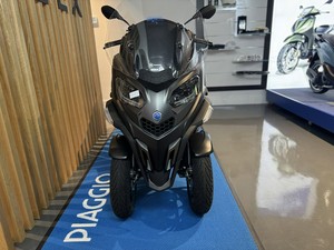 <span class=keywords><strong>Moto</strong></span> Fuoristrada <span class=keywords><strong>Piaggio</strong></span> <span class=keywords><strong>MP3</strong></span> 530 Exclusive 2026 di Alta Qualità, Pronta per la Spedizione in Tutto il Mondo - Product Image 4