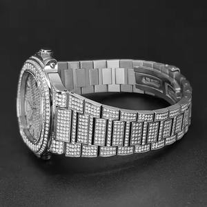 Montre-bracelet classique en acier inoxydable pour homme, style présidentiel, mouvement à quartz de luxe avec accents de diamants Moissanite - Product Image 6
