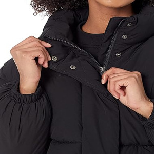 Blouson court matelassé pour femme 2026 avec logo personnalisé, col montant, grande taille, caractéristiques de la saison hivernale - Product Image 3