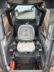 Chargeuse compacte sur pneus TR270 2017 - Mini-chargeuse frontale compacte avec moteur FPT et roulement, moteur et boîte de vitesses économes en carburant, polyvalente - Product Image 5