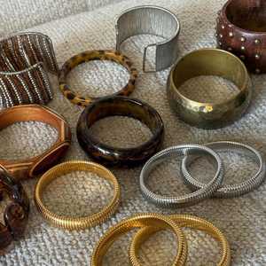 กำไลข้อมือเรซินอีพ็อกซี่ทรงกลม/สี่เหลี่ยมลายดอกไม้สุดหรู - Product Image 6