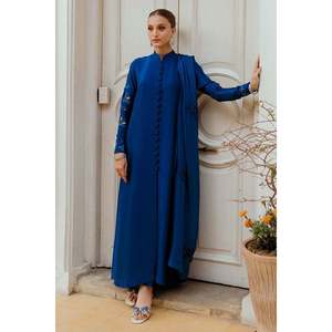 Ensemble chemise et dupatta élégant en satin pour femme Inara avec col mandarin et manches longues, respectueux de l'environnement - Product Image 1