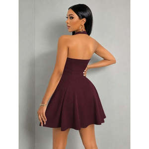 Robe courte en scuba à col halter et motif géométrique pour femme, 37557 - Bourgogne - Product Image 4